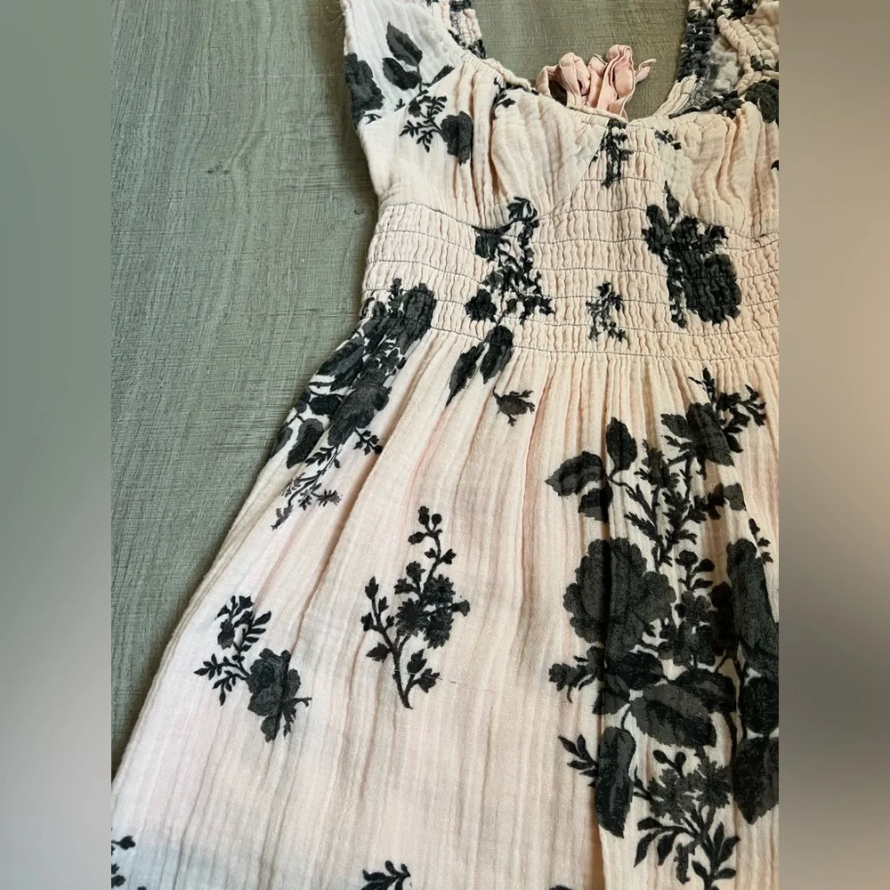 Free People Forget Me Not Midi Dress in Peach Combo Size Medium